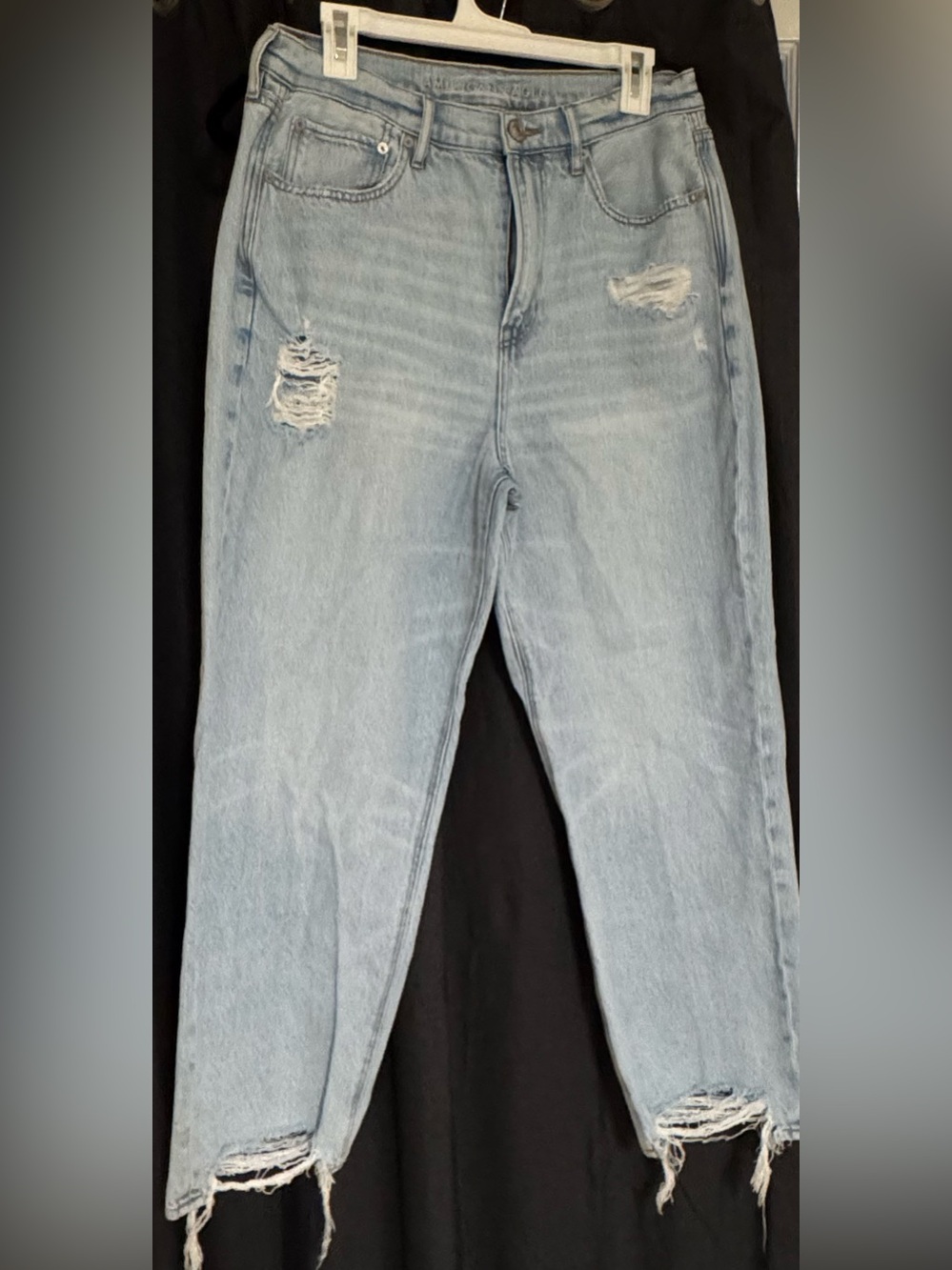 American Eagle Outfitters Light Blue Distressed Boyfriend Jeans